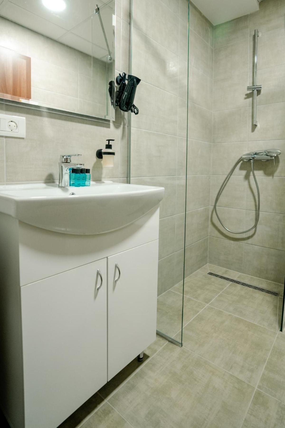 Darki Apartments 3 - Very Central Stay With Free Parking 오흐리드 외부 사진